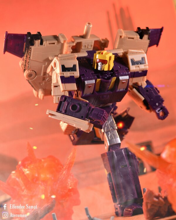 Transformers Legacy Blitzwing Toy Photography Images By Effendee Samat  (5 of 13)